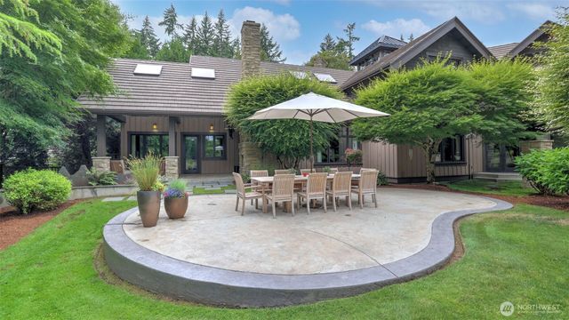19360 163rd Court NE, Woodinville, WA 98072