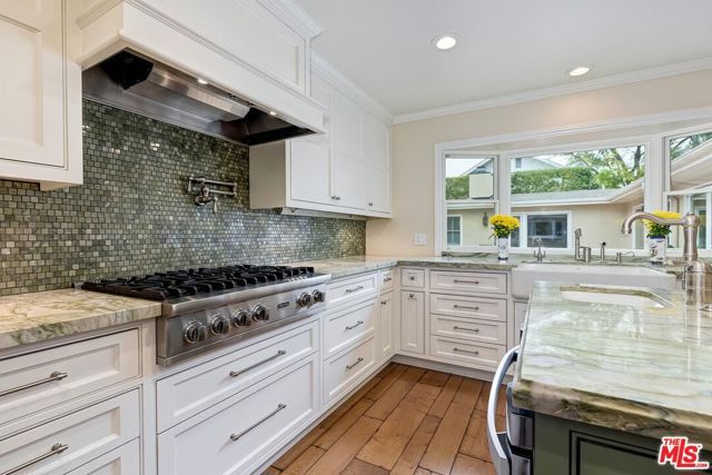 4211 W Toluca Lake Lane, Toluca Lake (los Angeles), CA 91505