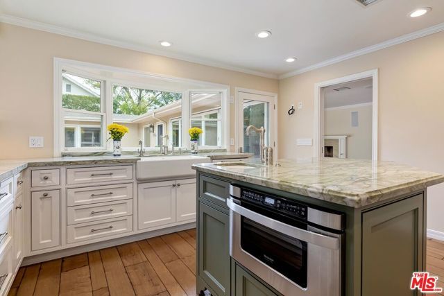 4211 W Toluca Lake Lane, Toluca Lake (los Angeles), CA 91505