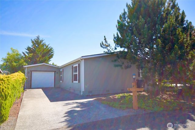 612 N Seventh Avenue, Sequim, WA 98382