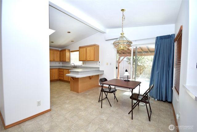 612 N Seventh Avenue, Sequim, WA 98382