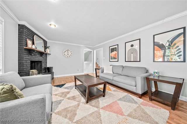 704 Skyline Drive, Van Buren, AR 72956