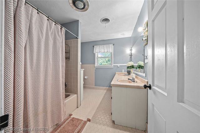 704 Skyline Drive, Van Buren, AR 72956