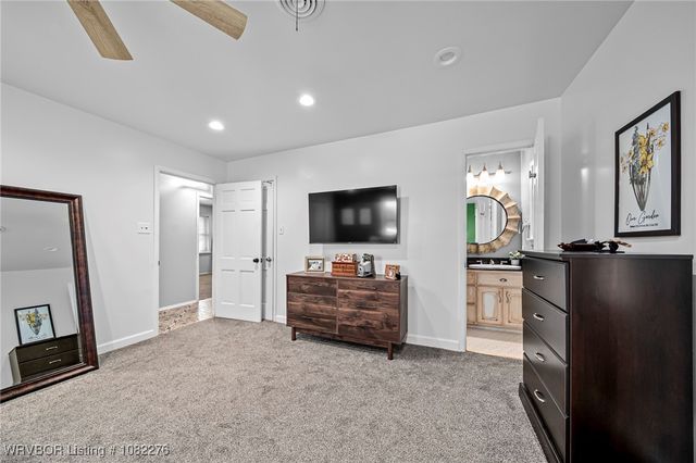 704 Skyline Drive, Van Buren, AR 72956
