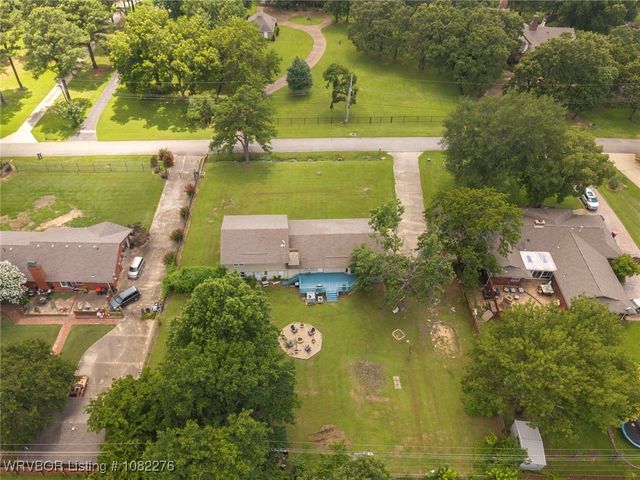 704 Skyline Drive, Van Buren, AR 72956