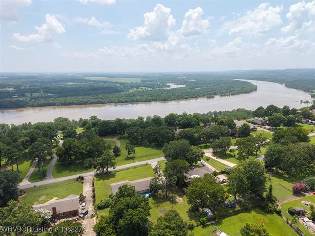 704 Skyline Drive, Van Buren, AR 72956
