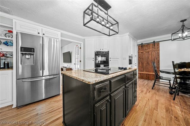 704 Skyline Drive, Van Buren, AR 72956