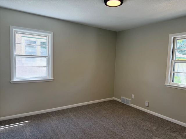 1535 Grand Avenue, Ames, IA 50010