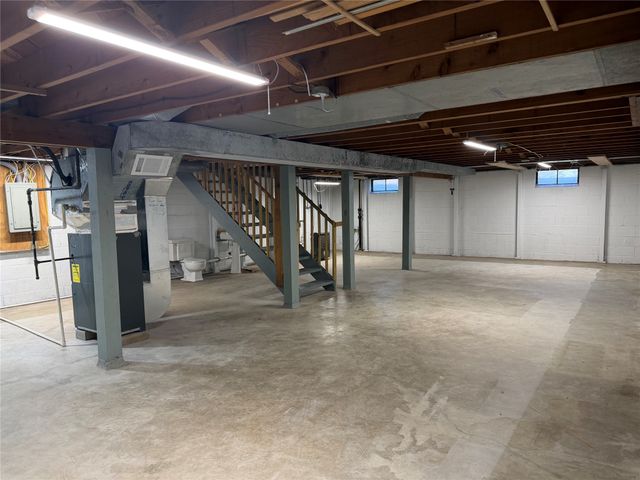 1535 Grand Avenue, Ames, IA 50010