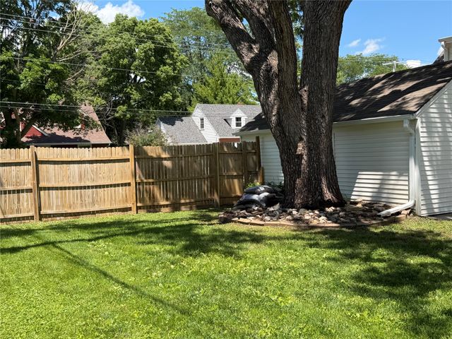 1535 Grand Avenue, Ames, IA 50010