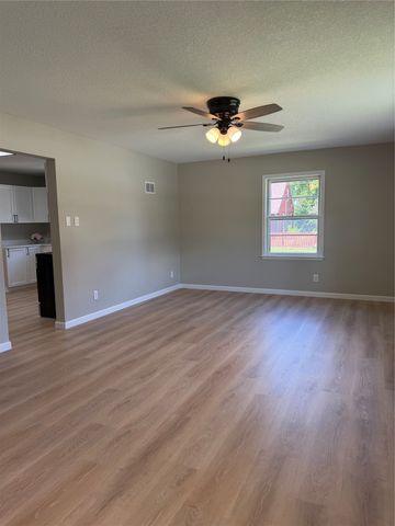 1535 Grand Avenue, Ames, IA 50010