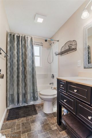5511 Bonham Avenue NW, Canal Fulton, OH 44614