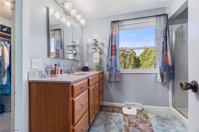 5511 Bonham Avenue NW, Canal Fulton, OH 44614