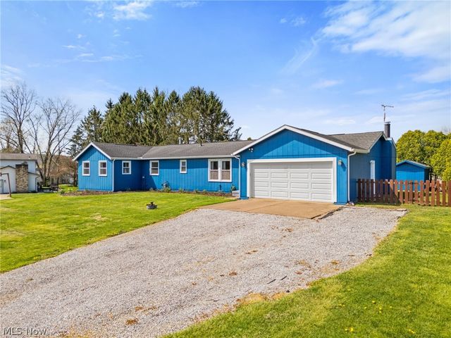 5511 Bonham Avenue NW, Canal Fulton, OH 44614