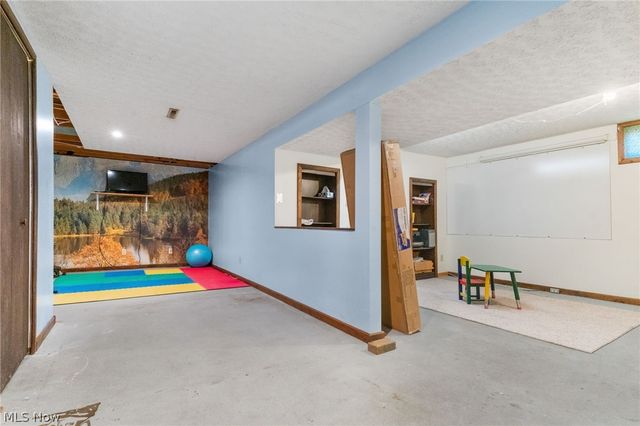 5511 Bonham Avenue NW, Canal Fulton, OH 44614