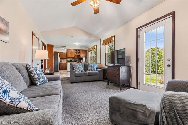 5511 Bonham Avenue NW, Canal Fulton, OH 44614