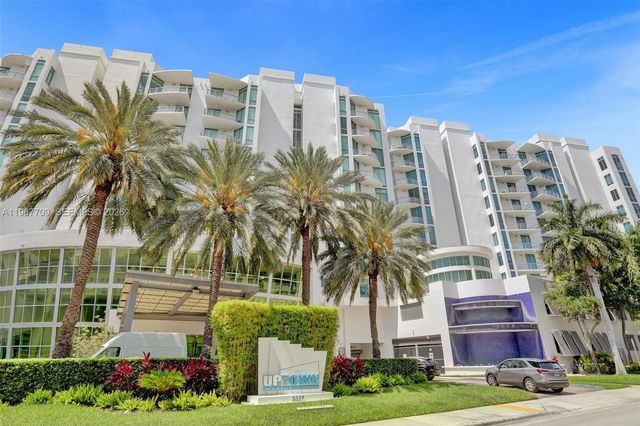 3029 NE 188th St 811, Aventura, FL 33180