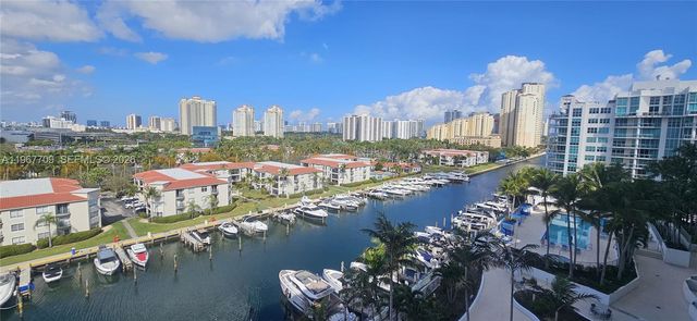 3029 NE 188th St 811, Aventura, FL 33180