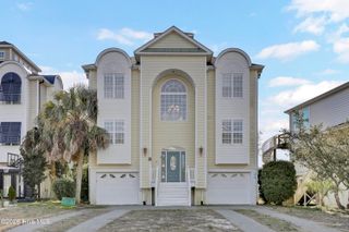 24 Sandy Lane, Surf City, NC 28445