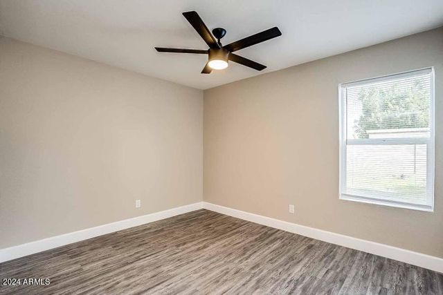 318 E VINE Circle Apt 102, Mesa, AZ 85210