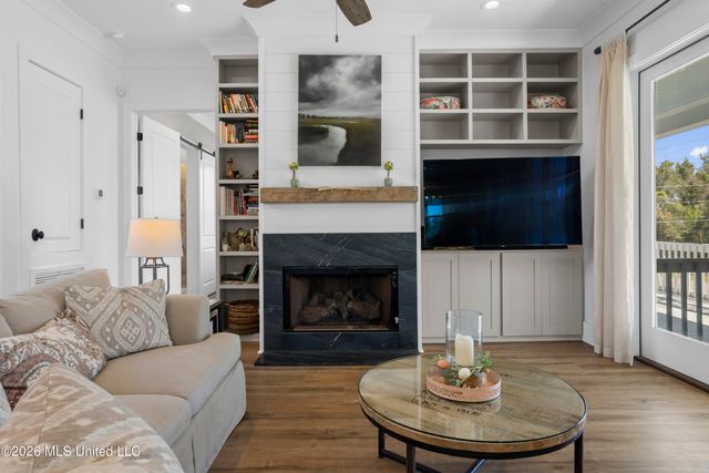 500 Saint Louis Street, Pass Christian, MS 39571