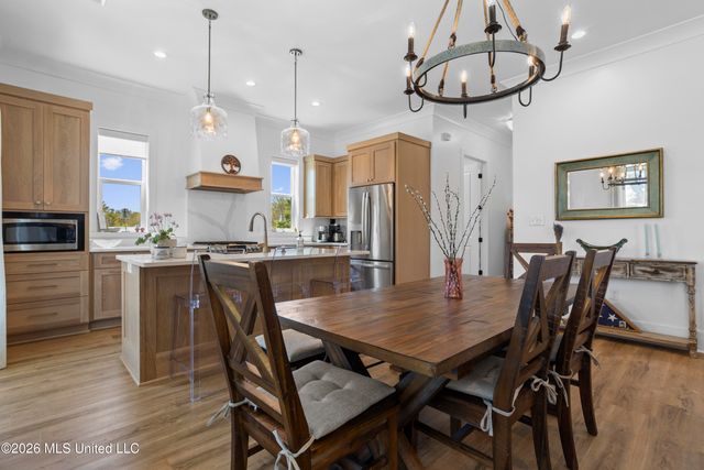 500 Saint Louis Street, Pass Christian, MS 39571