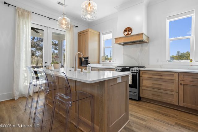 500 Saint Louis Street, Pass Christian, MS 39571