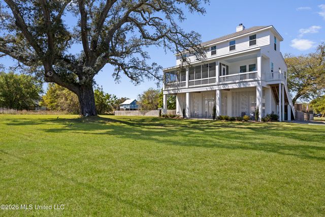 500 Saint Louis Street, Pass Christian, MS 39571