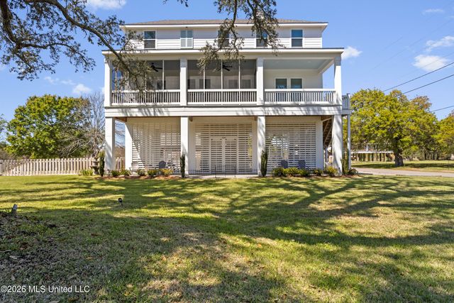 500 Saint Louis Street, Pass Christian, MS 39571