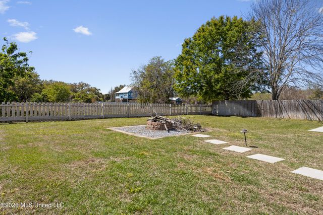 500 Saint Louis Street, Pass Christian, MS 39571