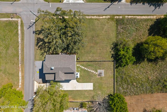 500 Saint Louis Street, Pass Christian, MS 39571