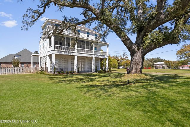 500 Saint Louis Street, Pass Christian, MS 39571