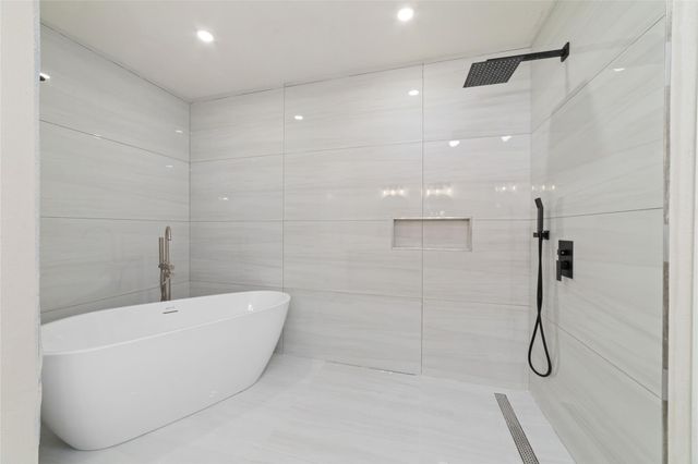 8322 Oak Moss Drive, Spring, TX 77379