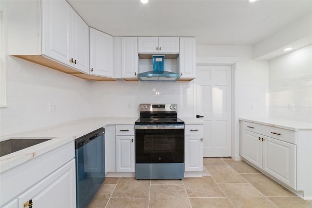 8322 Oak Moss Drive, Spring, TX 77379