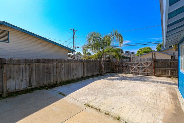 268 E 10TH, Merced, CA 95341
