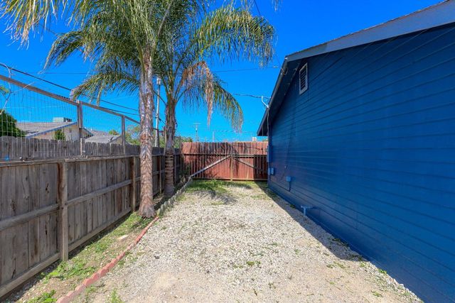 268 E 10TH, Merced, CA 95341