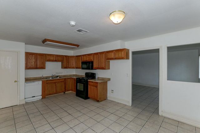 268 E 10TH, Merced, CA 95341