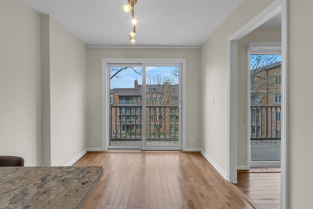 22 Park Lane 404, Park Ridge, IL 60068