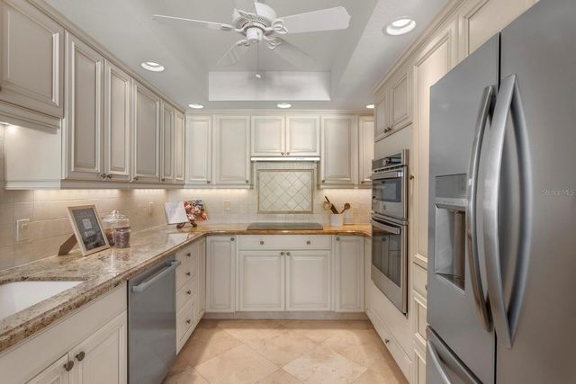 1212 BENJAMIN FRANKLIN DRIVE 501, Sarasota, FL 34236