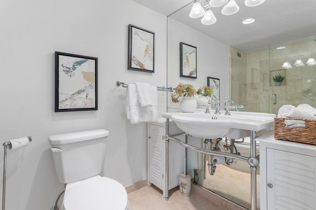 1212 BENJAMIN FRANKLIN DRIVE 501, Sarasota, FL 34236