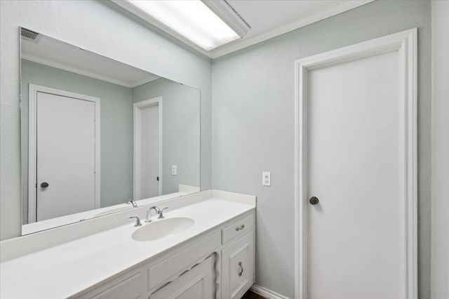 112 Diane Drive, Sanger, TX 76266