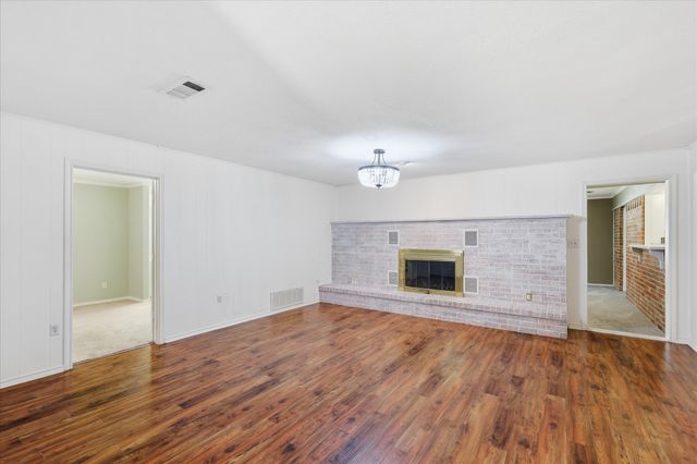 112 Diane Drive, Sanger, TX 76266