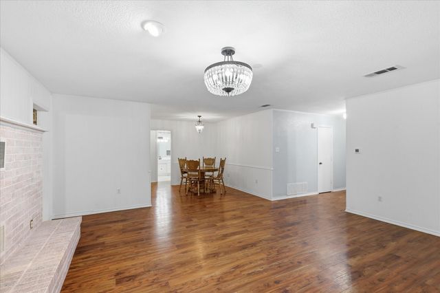 112 Diane Drive, Sanger, TX 76266
