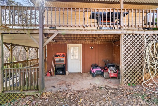 2906 Douthit Road, Mineral Bluff, GA 30559