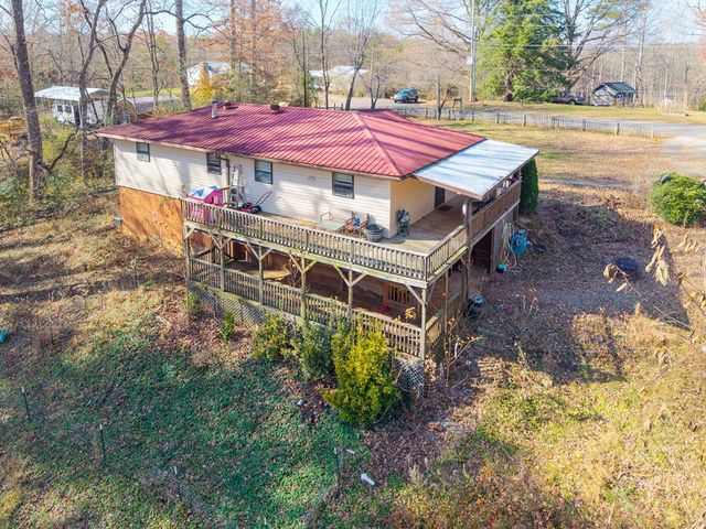 2906 Douthit Road, Mineral Bluff, GA 30559