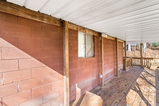 2906 Douthit Road, Mineral Bluff, GA 30559