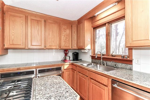251 Gleneagles Road E, Statesville, NC 28625