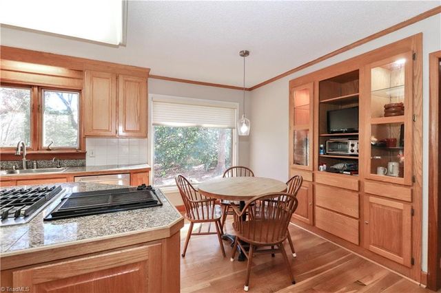 251 Gleneagles Road E, Statesville, NC 28625