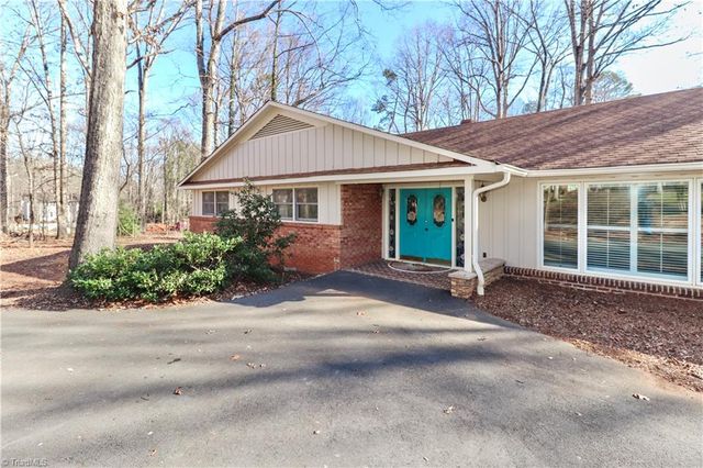 251 Gleneagles Road E, Statesville, NC 28625