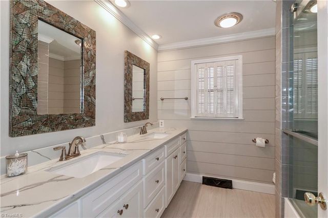 251 Gleneagles Road E, Statesville, NC 28625